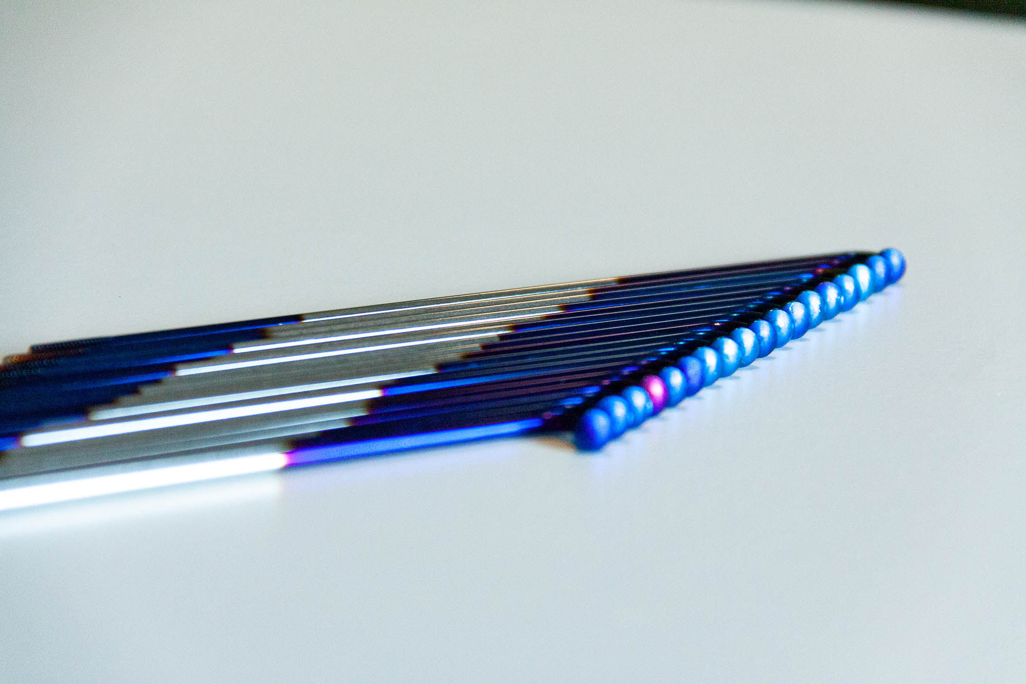 Speichensatz M3,5x143,5 mm Edelstahl blau / silber Titan